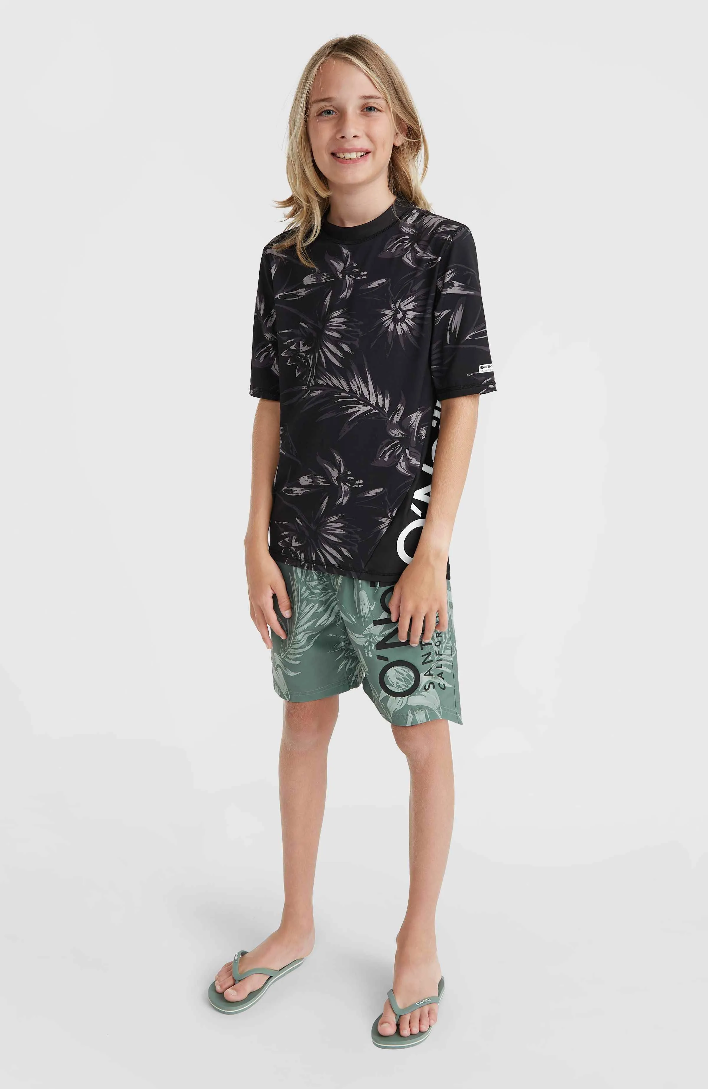 Mix and Match Crazy Short Sleeve Skin | Black Tonal Tropican